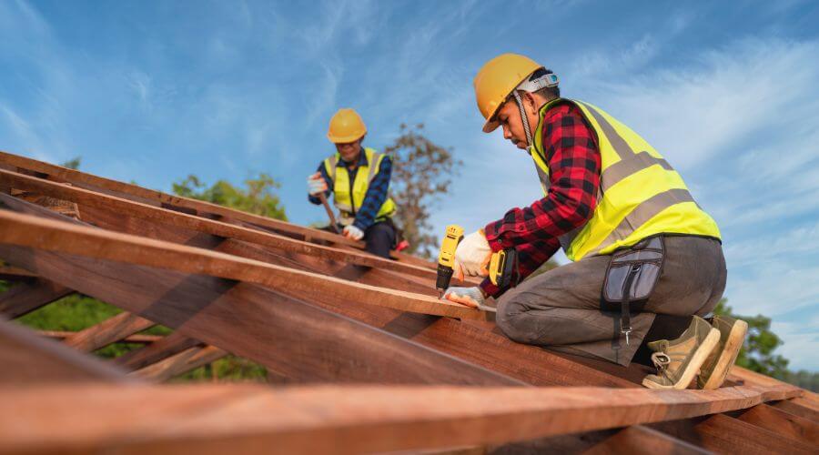 Professional gutter cleaning in Paauilo, HI